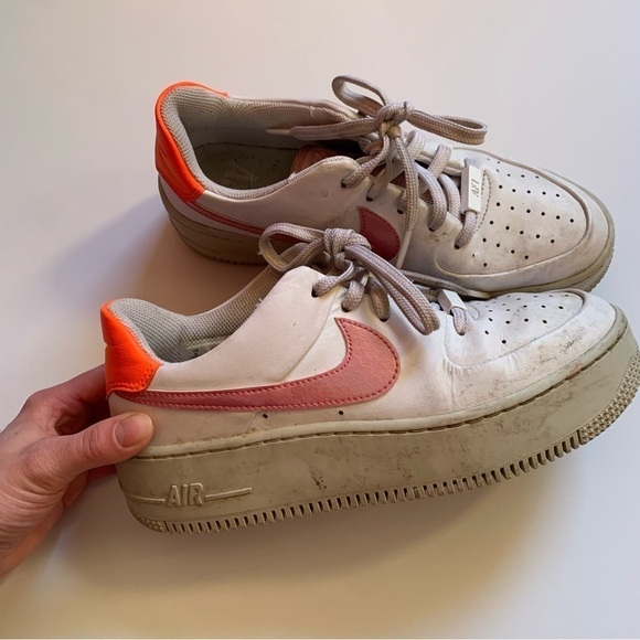 Women’s Nike Air Force Black 1 Sage Low “White Pink” Size 6 - Picture 2 of 8